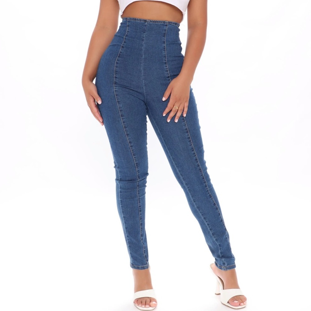 Pull on skinny jeans Fashion Nova